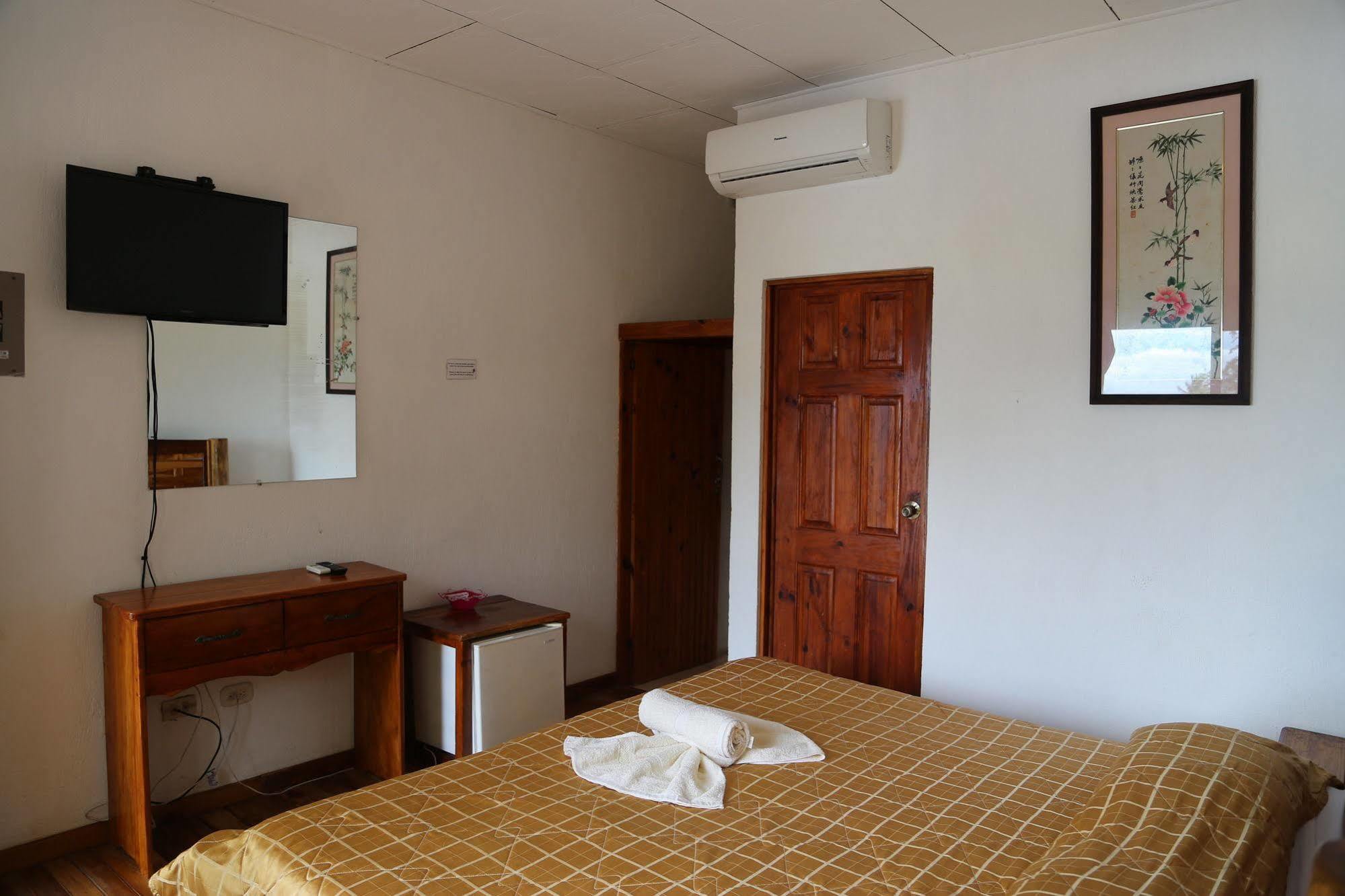 Hotel Coco Beach 마누엘안토니오 외부 사진