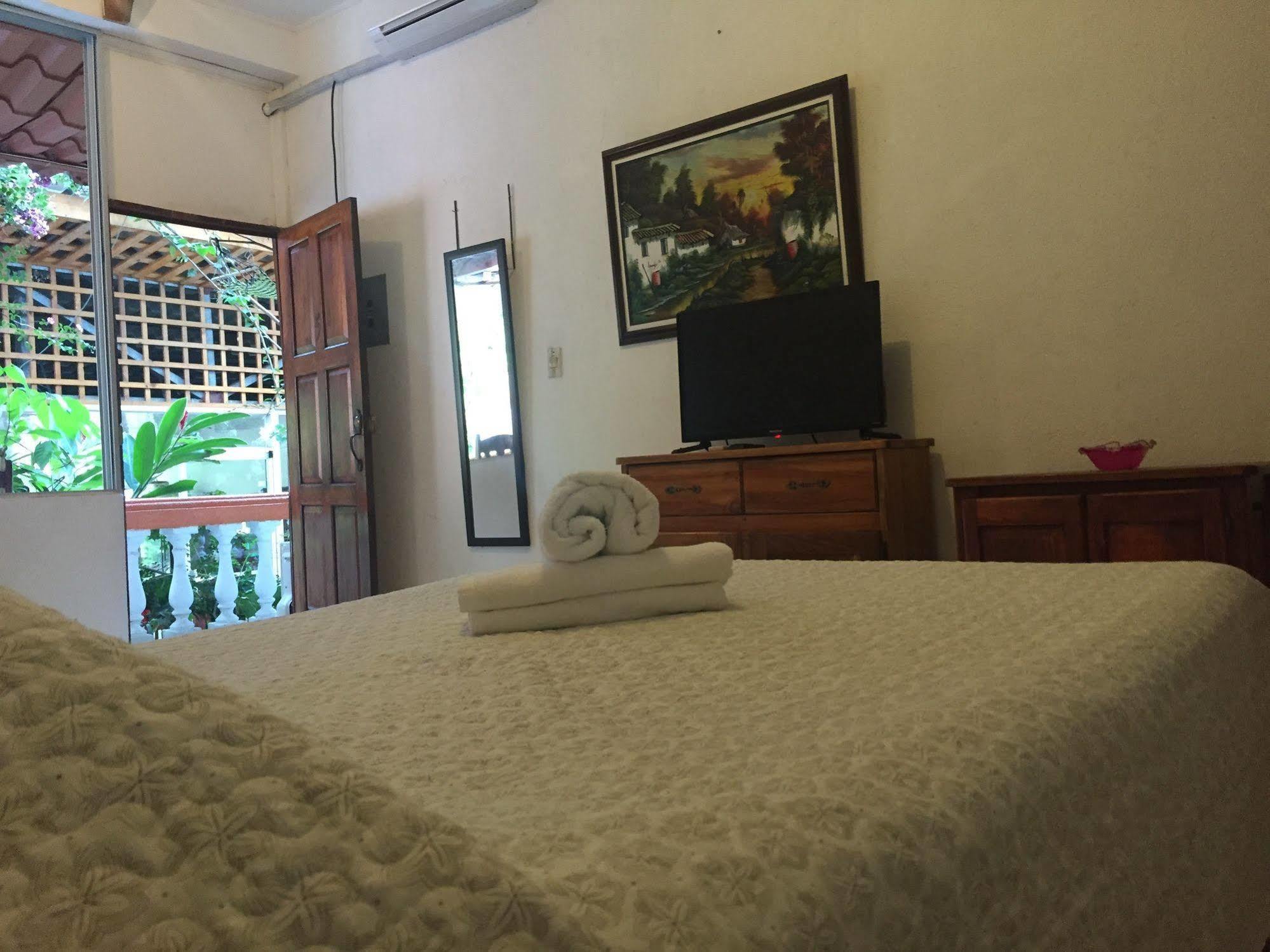 Hotel Coco Beach 마누엘안토니오 외부 사진